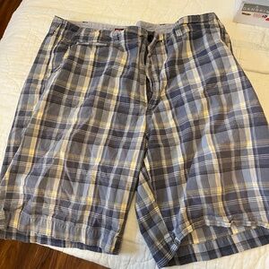 Men's "Chaps" Shorts Size 36